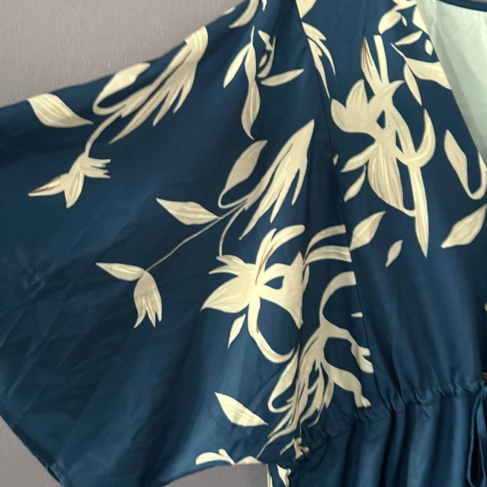 NWT! SWIM SET! Bathing Suit & Cover Up - Picture 4 of 16